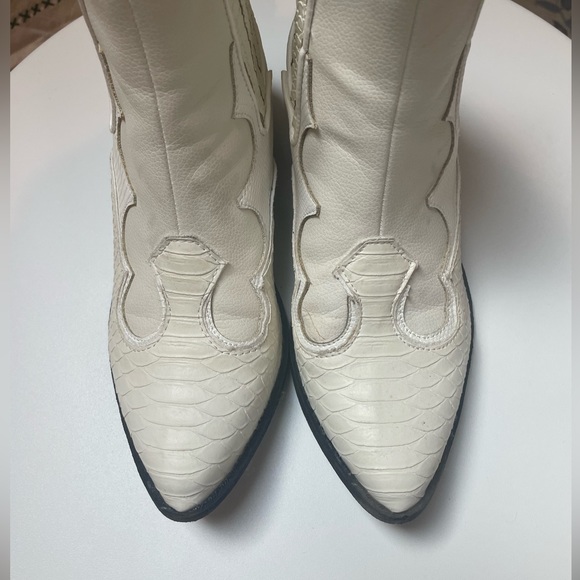 Free People White Ankle Western Boot Vegan Cavalier Boot - Picture 4 of 16